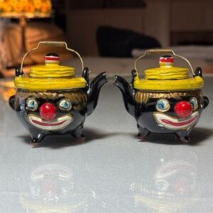 VTG Salt & Pepper Tilso Thames Shakers Red Ware Clown Face Teapots Japan Antique